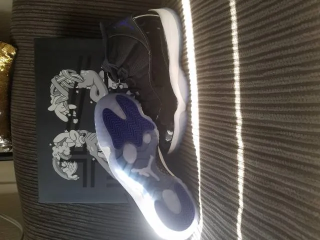 Air Jordan XI Space Jam (2016)