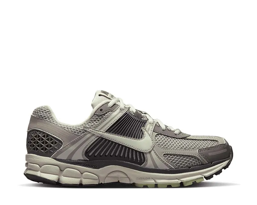 Nike Zoom Vomero 5 W